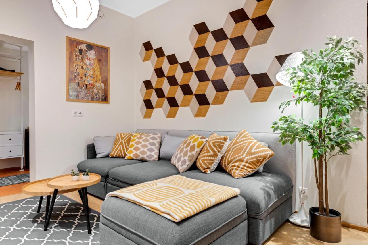 Family Apartment Tallinn Bagian luar foto