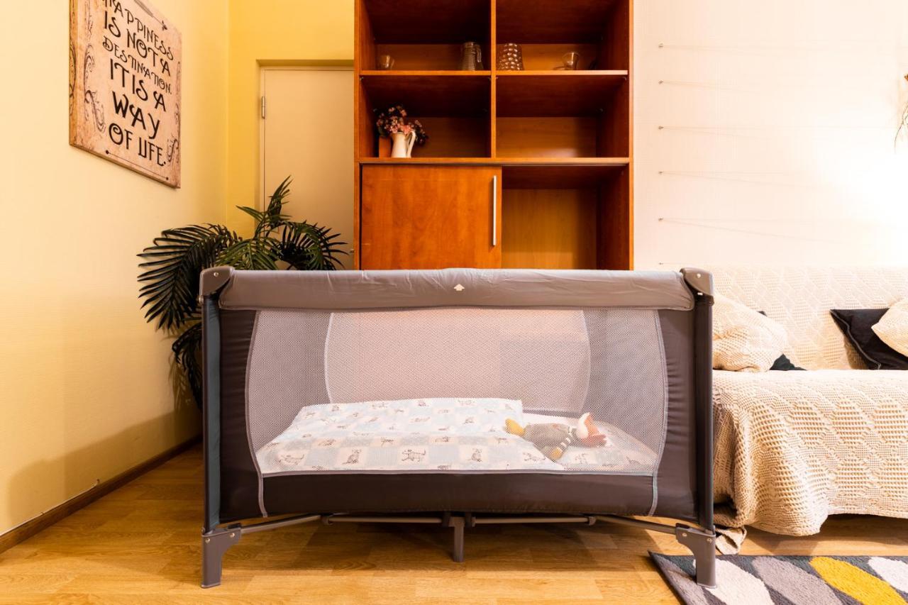 Family Apartment Tallinn Bagian luar foto